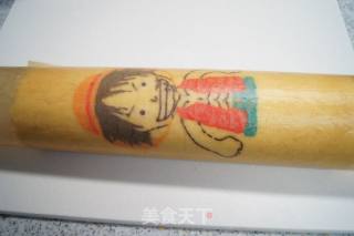 海贼王--路飞彩绘蛋糕卷的做法步骤：16