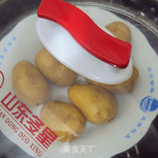 孜然小土豆的做法步骤：2