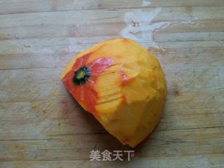微波南瓜的做法步骤：1
