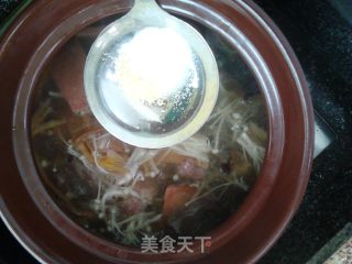 砂锅菌鲜汤的做法步骤：11