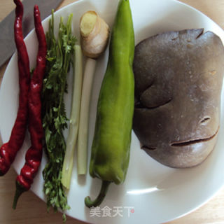 凉拌猪肝的做法步骤：1
