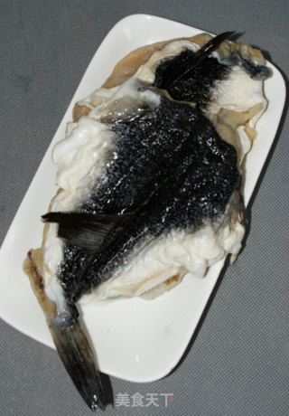 河豚鱼干炖芸豆的做法步骤：1