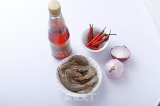 酸辣开胃-浙醋酸辣虾的做法步骤：1