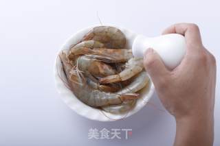 酸辣开胃-浙醋酸辣虾的做法步骤：2