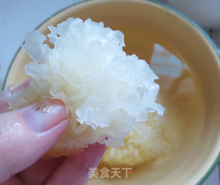 雪梨百合银耳羹的做法步骤：3
