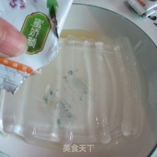 蜜糖红茶冰凉粉的做法步骤：3