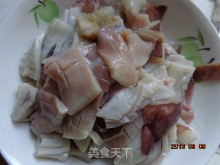 孜然鱿鱼卷的做法步骤：2