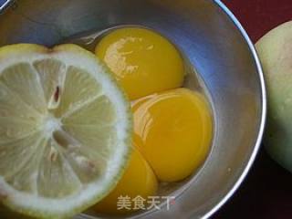 草莓冰激凌的做法步骤：1