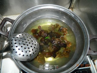 素炒三鲜的做法步骤：2
