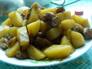 土豆烧肉的做法步骤：5