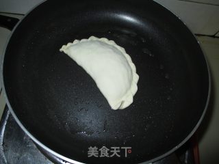 北方人喜欢的的美味   韭菜盒子（配上胡辣汤）的做法步骤：22