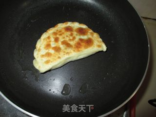 北方人喜欢的的美味   韭菜盒子（配上胡辣汤）的做法步骤：23