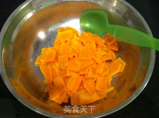 南瓜双面发糕的做法步骤：2