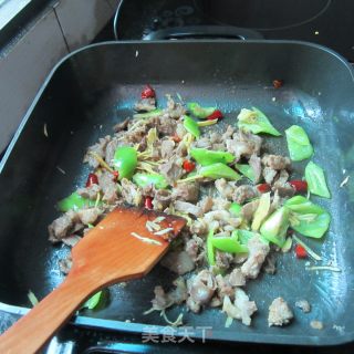 姜丝猪挂头肉的做法步骤：5
