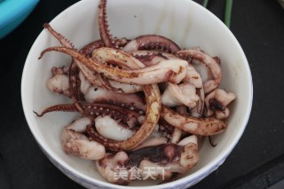 段段烧鱿鱼的做法步骤：2