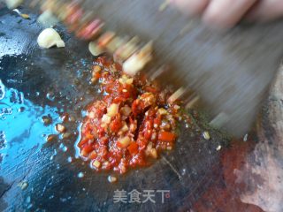 鱼香茄饼的做法步骤：1