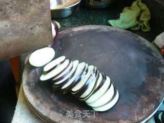 鱼香茄饼的做法步骤：2