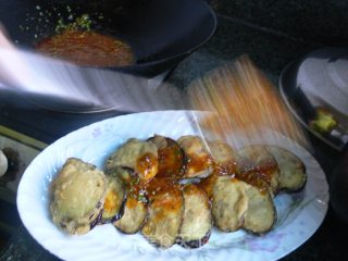 鱼香茄饼的做法步骤：9