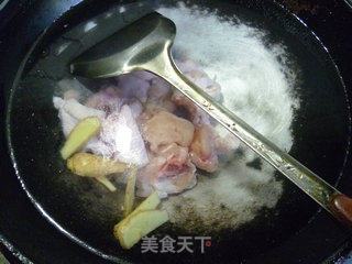 香芋烧鸡翅的做法步骤：5