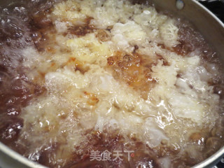 桃胶银耳雪梨羹的做法步骤：9