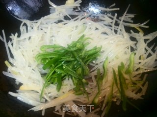 青椒土豆丝的做法步骤：5