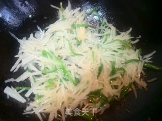 青椒土豆丝的做法步骤：6