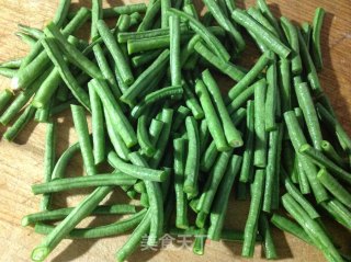 长豆角烧茄子的做法步骤：1
