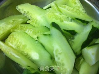 青瓜猪颈肉的做法步骤：3