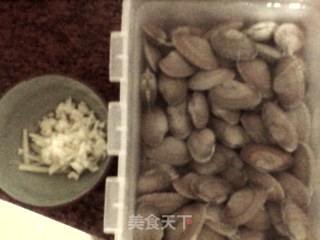 炒蛤蜊的做法步骤：1