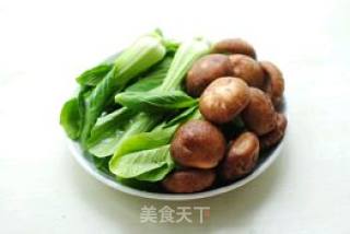 香菇菜心的做法步骤：1