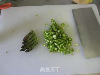 【芦笋虾仁粥】来碗清淡鲜甜的粥的做法步骤：3