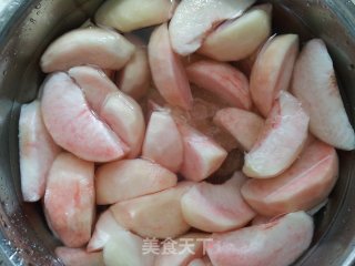蜜汁糖水桃罐头的做法步骤：5