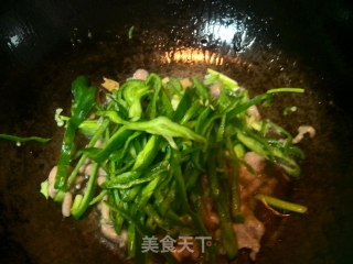 青椒肉丝的做法步骤：4