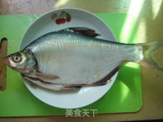 清蒸孔雀鳊鱼的做法步骤：1