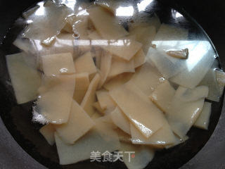 魔芋烧兔肉--地道川南味的做法步骤：2