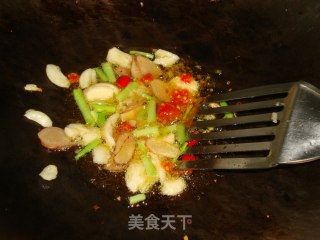【酸笋田螺煲】----吃再多也不用担心需要减肥，哈哈的做法步骤：7