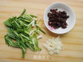 青蒜煮豆花的做法步骤：2