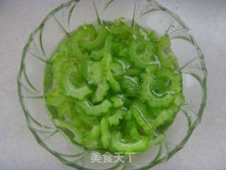清热去火---香杞苦瓜的做法步骤：3