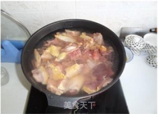 味鲜味浓夏日重磅菜出击——香菇焖鸡的做法步骤：1