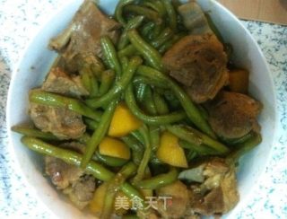 外婆的味道-脊骨酱焖豆角的做法步骤：6