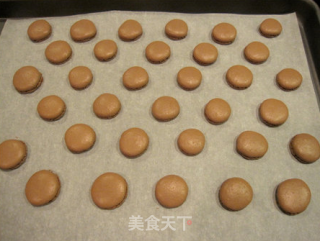 巧克力马卡龙的做法步骤：12