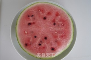 甜甜蜜蜜——西瓜汁的做法步骤：1