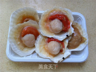 蒜蓉粉丝蒸扇贝的做法步骤：1