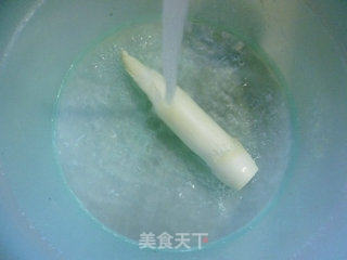 韭菜花茭白炒鸡蛋的做法步骤：6