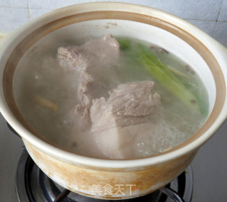 苦瓜回锅肉的做法步骤：3