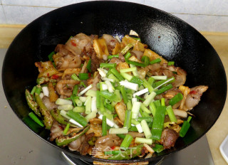 苦瓜回锅肉的做法步骤：22