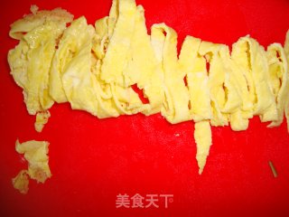 蛋炒饭——营养大集合的做法步骤：2
