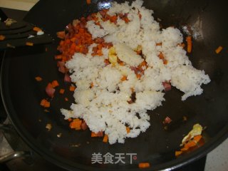 蛋炒饭——营养大集合的做法步骤：8