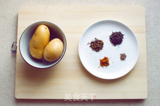 锅巴土豆的做法步骤：1