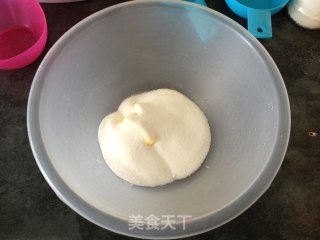 蓝莓纸杯蛋糕的做法步骤：3